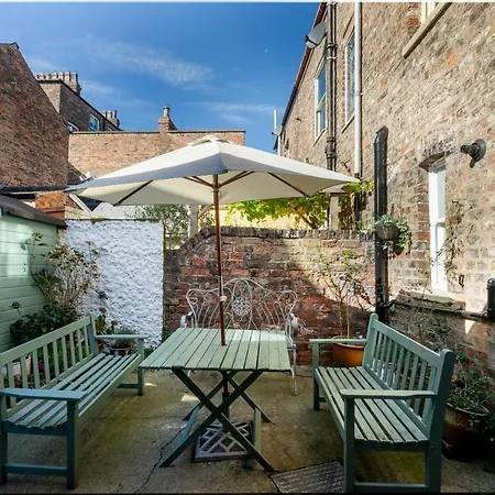 Dom wakacyjny 22 Sandringham Street York
