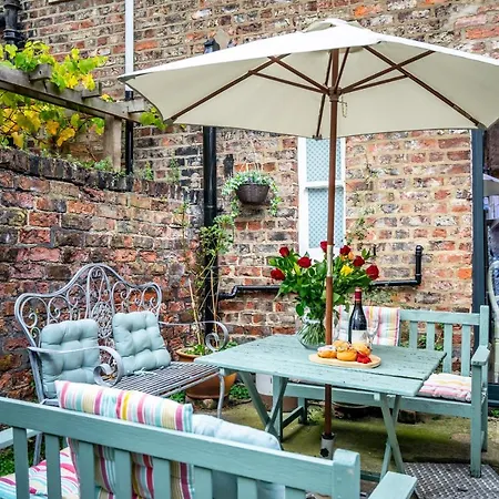 Dom wakacyjny 22 Sandringham Street York
